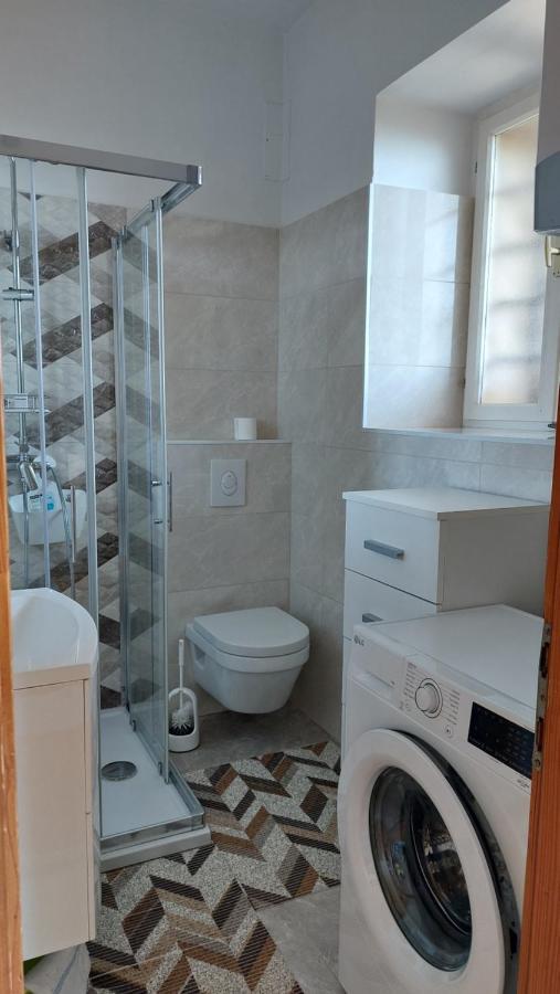 Apartment Tacoma Vrsar Bagian luar foto